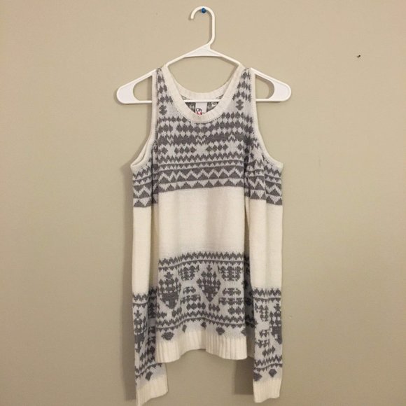 Cold Shoulder Knit Sweater - Picture 1 of 3
